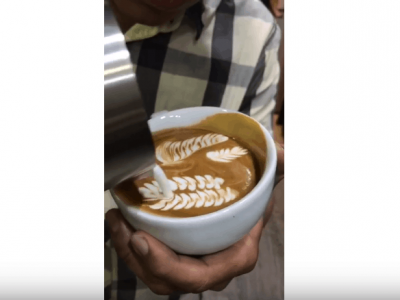 Free Pour Latte Art
